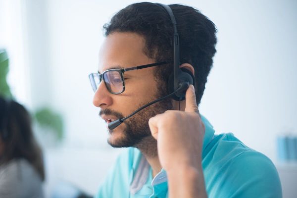 Ecommerce customer service agent handling customer calls